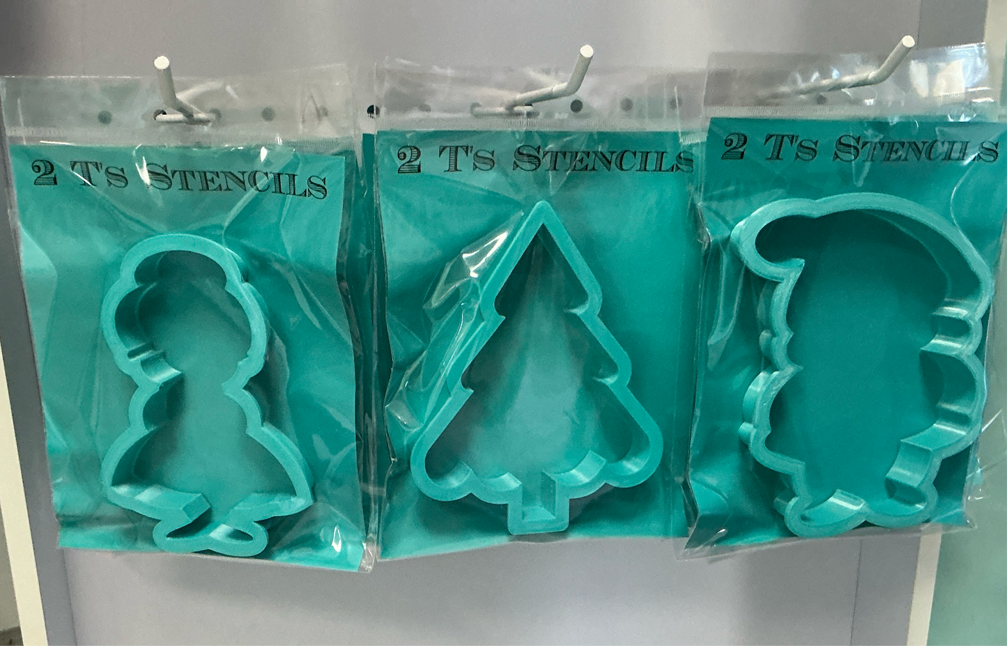 2 T’s Christmas large cutters