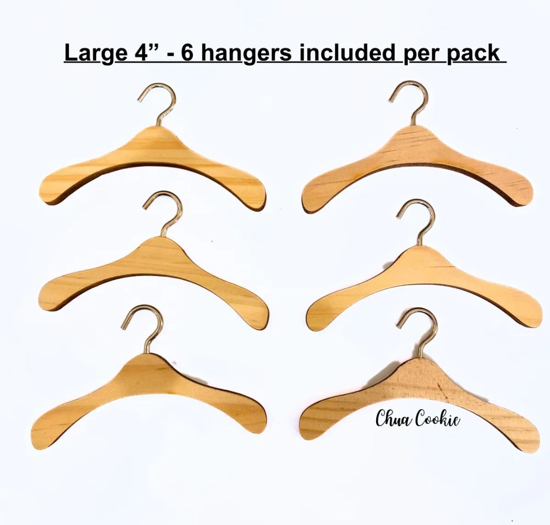 Chua Large Hangers